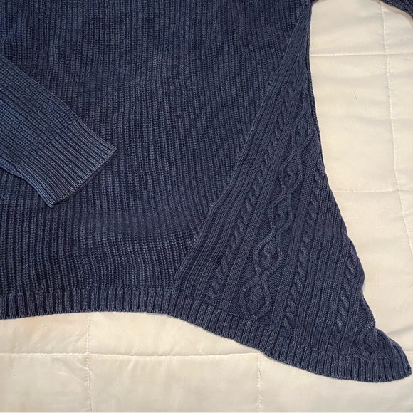 Blue knit sweater - Picture 2 of 2